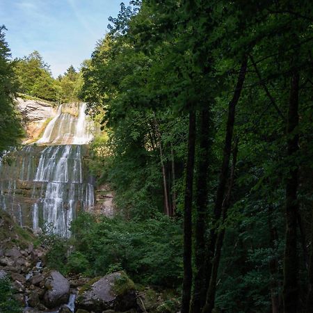 Gite La Janiat Montigny-sur-l'Ain Zewnętrze zdjęcie