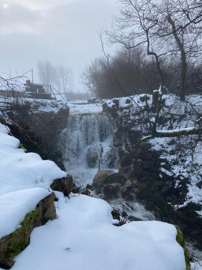 Gite La Janiat Montigny-sur-l'Ain Zewnętrze zdjęcie