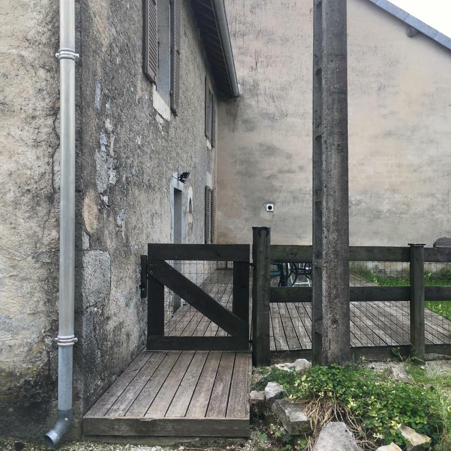 Gite La Janiat Montigny-sur-l'Ain Zewnętrze zdjęcie